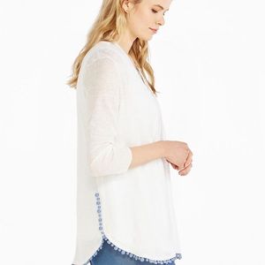 Open Front white linen cardigan Nic + Zoe Medium with blue pom pom trim